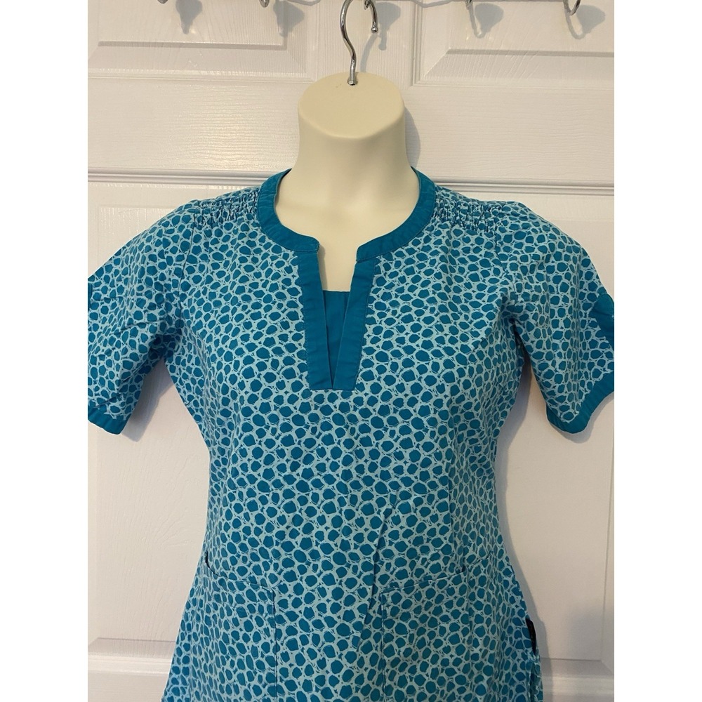 Peaches Small‎ Women's Scrub Top Teal Dot Print Blue Cute Sleeves - Picture 5 of 14